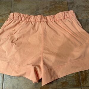 Lululuemon Peach Women's Shorts